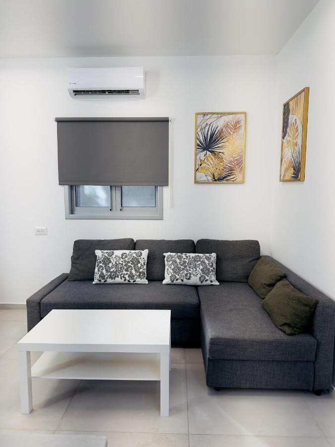 Amazing 2Rooms Apt In Bat Yam - Step By The Beach ภายนอก รูปภาพ