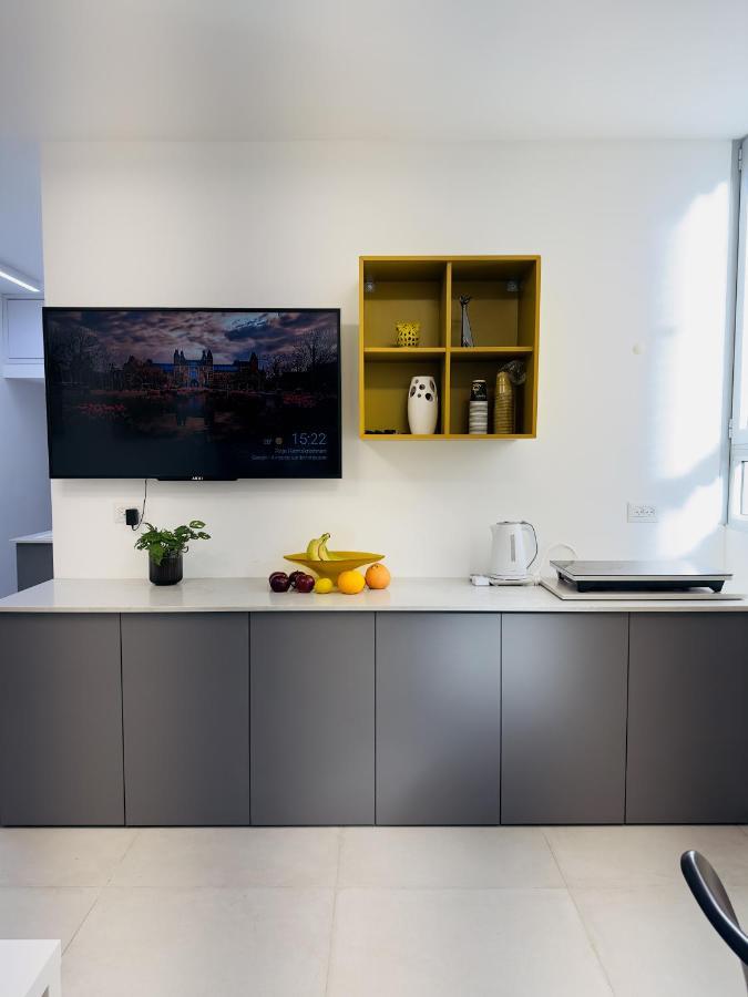 Amazing 2Rooms Apt In Bat Yam - Step By The Beach ภายนอก รูปภาพ