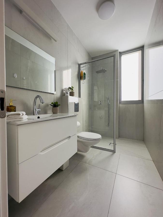 Amazing 2Rooms Apt In Bat Yam - Step By The Beach ภายนอก รูปภาพ